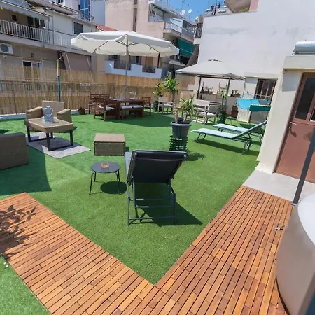 Large With Terrace And Spa Apartment
